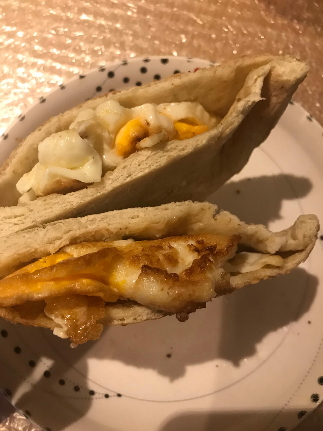 早餐烧饼加煎鸡蛋的做法