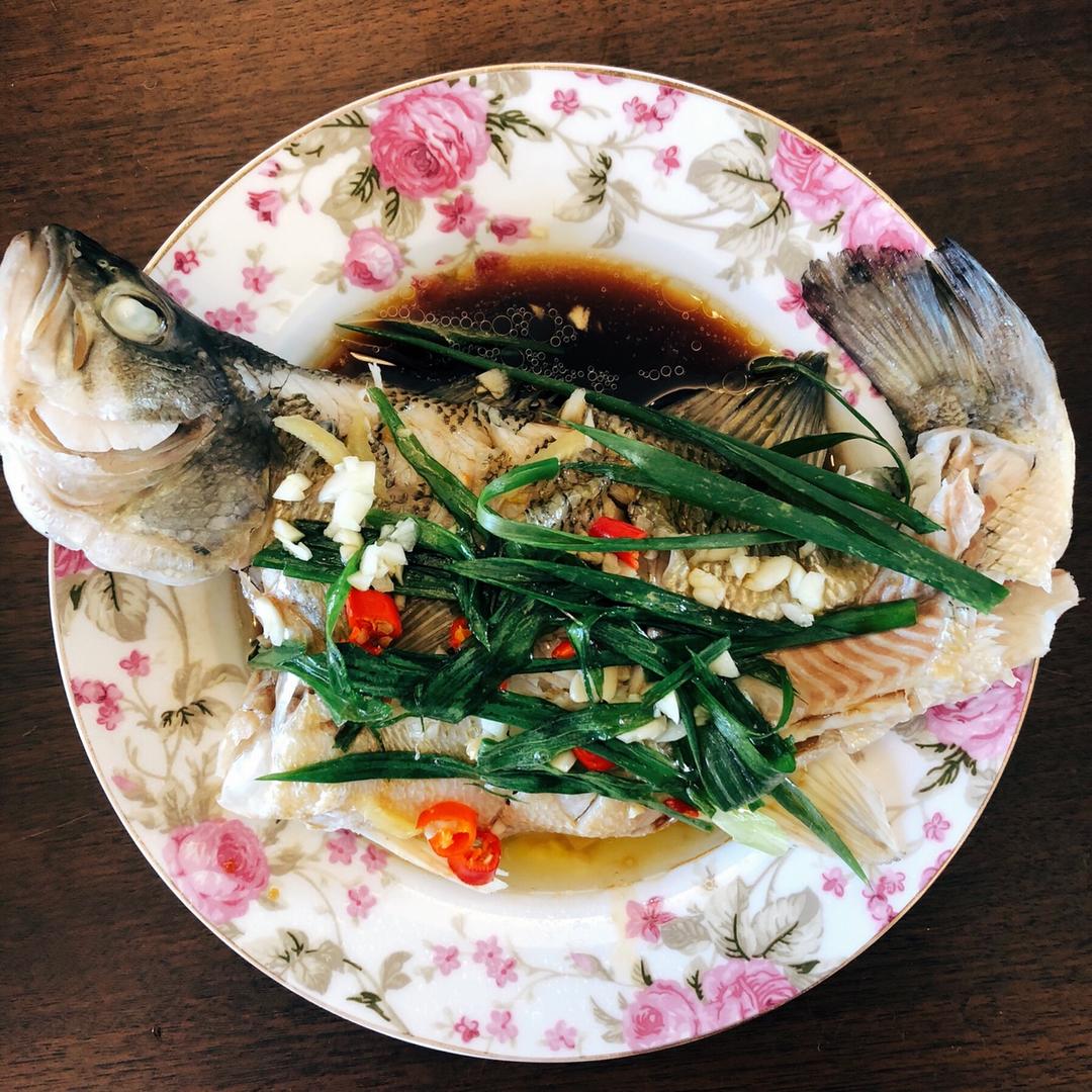 清蒸鲈鱼
