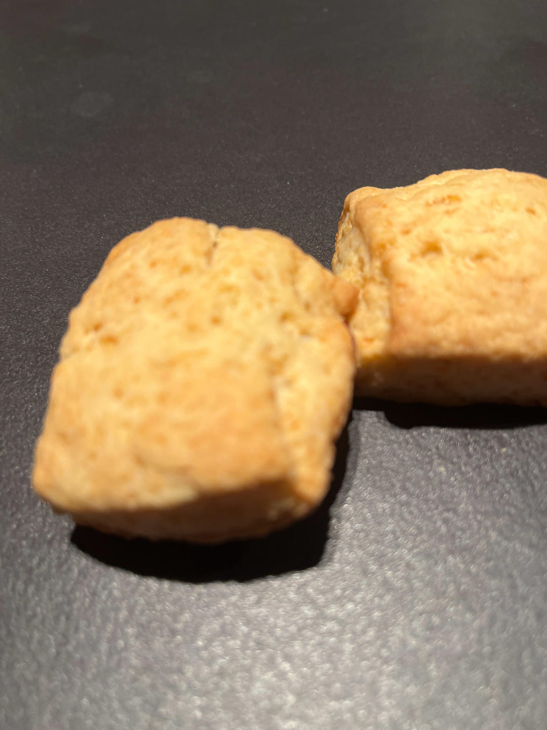 消耗淡奶油的司康