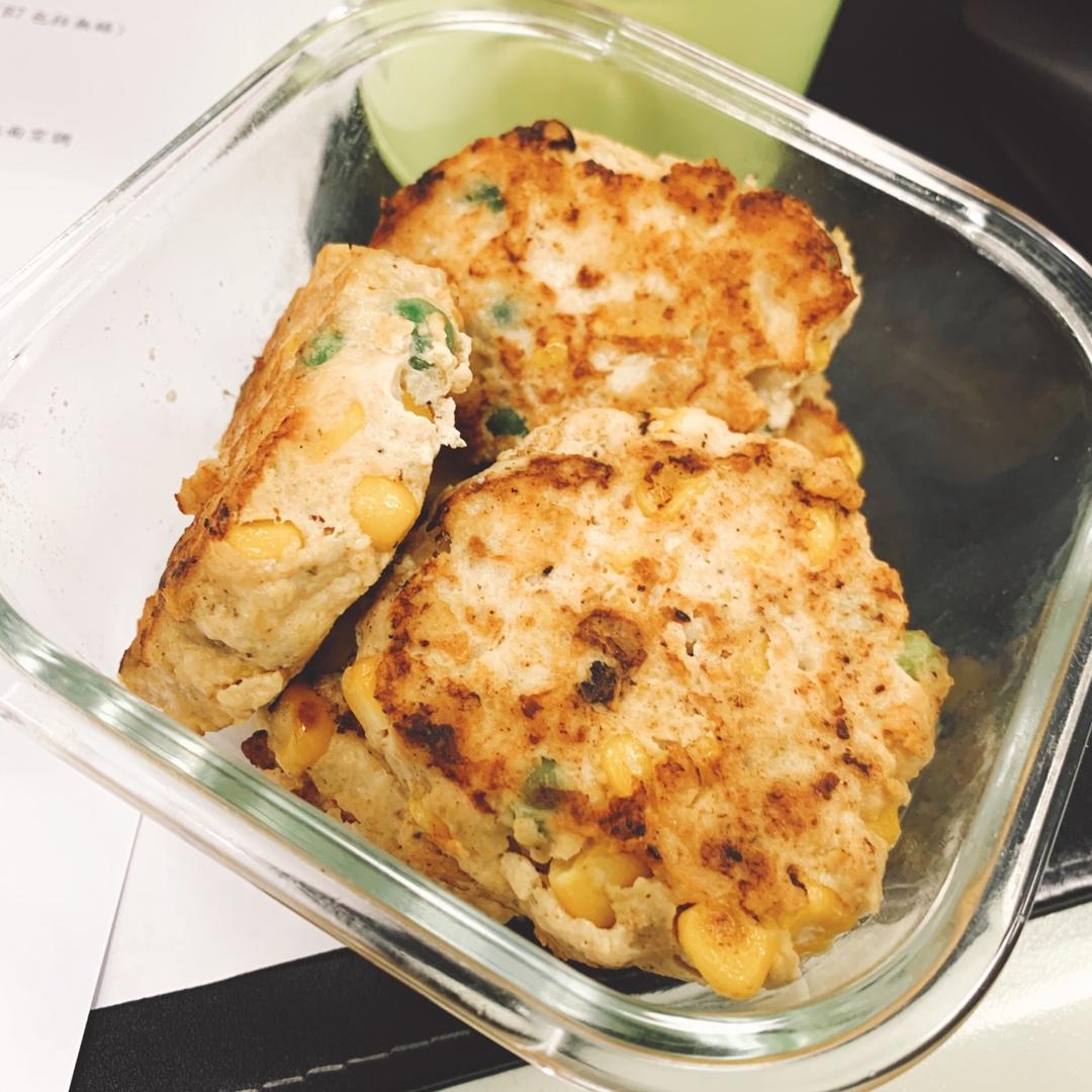 口感不柴的鸡胸肉饼