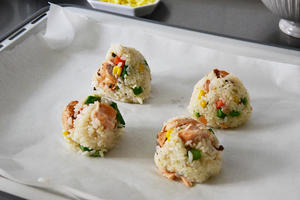 三文鱼杂蔬菜焗饭团 - 北鼎烤箱食谱的做法 步骤8
