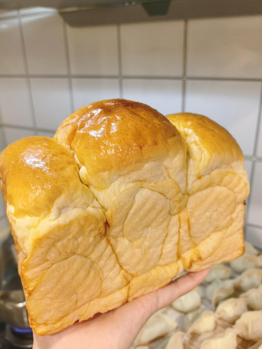 基本鲜奶吐司