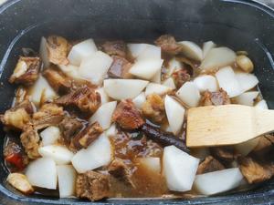 广式萝卜牛腩🐮煲的做法 步骤6