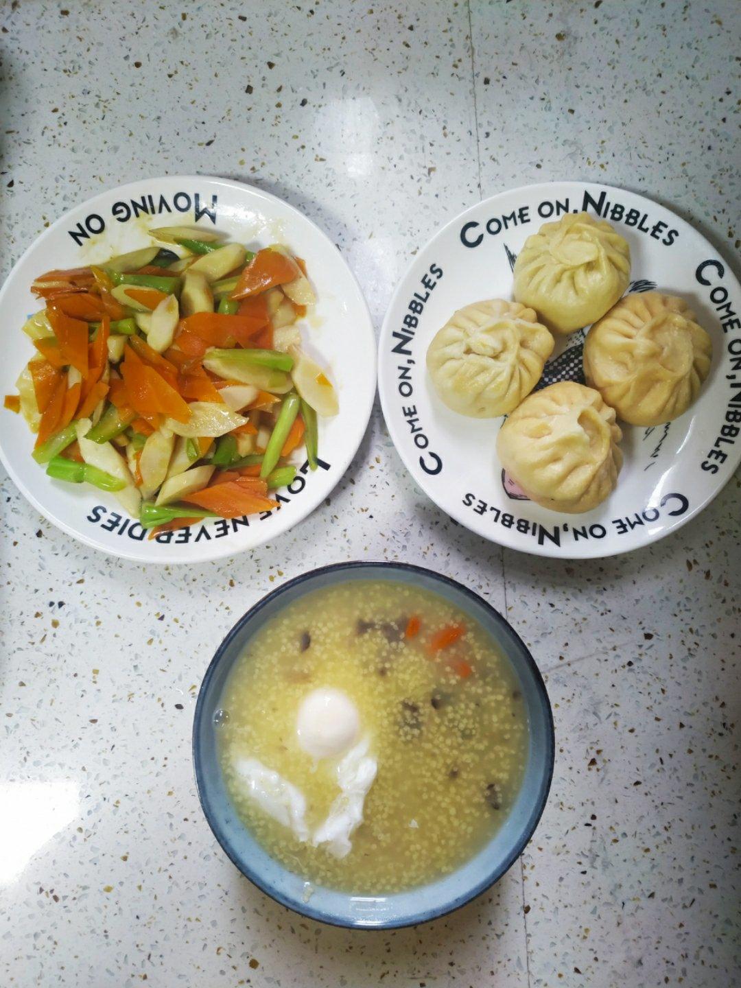月子早餐