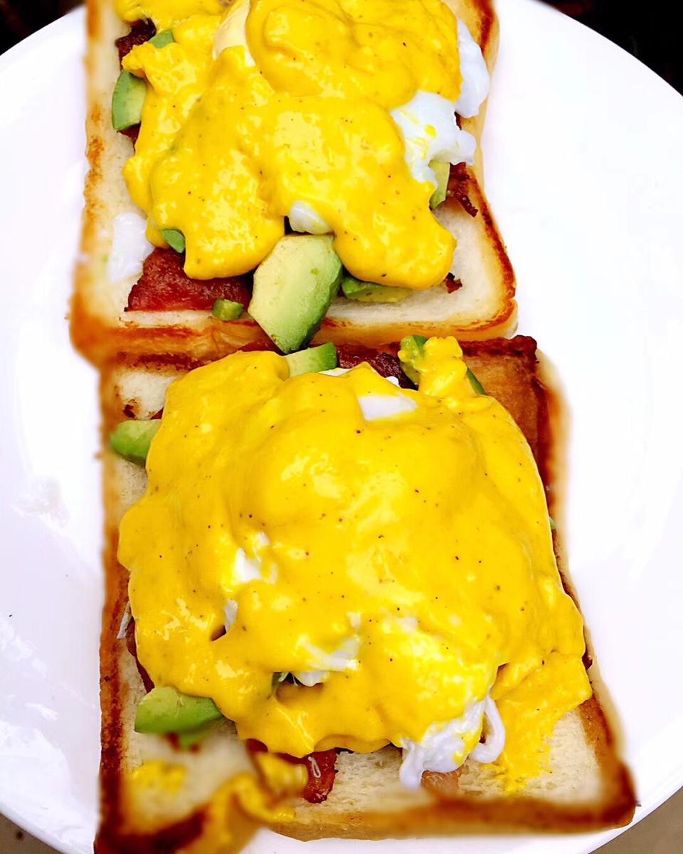 百分百成功的班尼迪克蛋 Benedict（水波蛋+荷兰酱）
