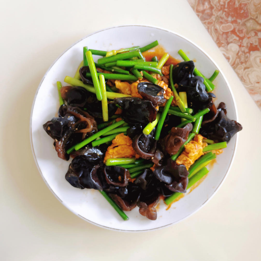 蒜薹这样炒，鲜香入味！好吃又营养🍚