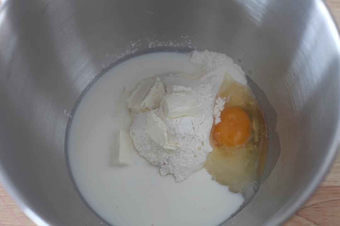 纯奶手撕吐司的做法 步骤1