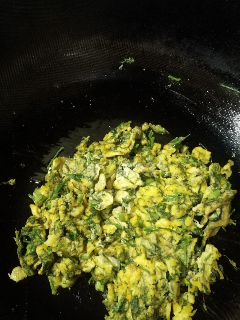 鸡蛋的各种演绎法：茴香炒鸡蛋