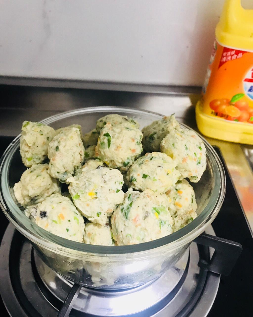 鸡肉丸子青菜汤