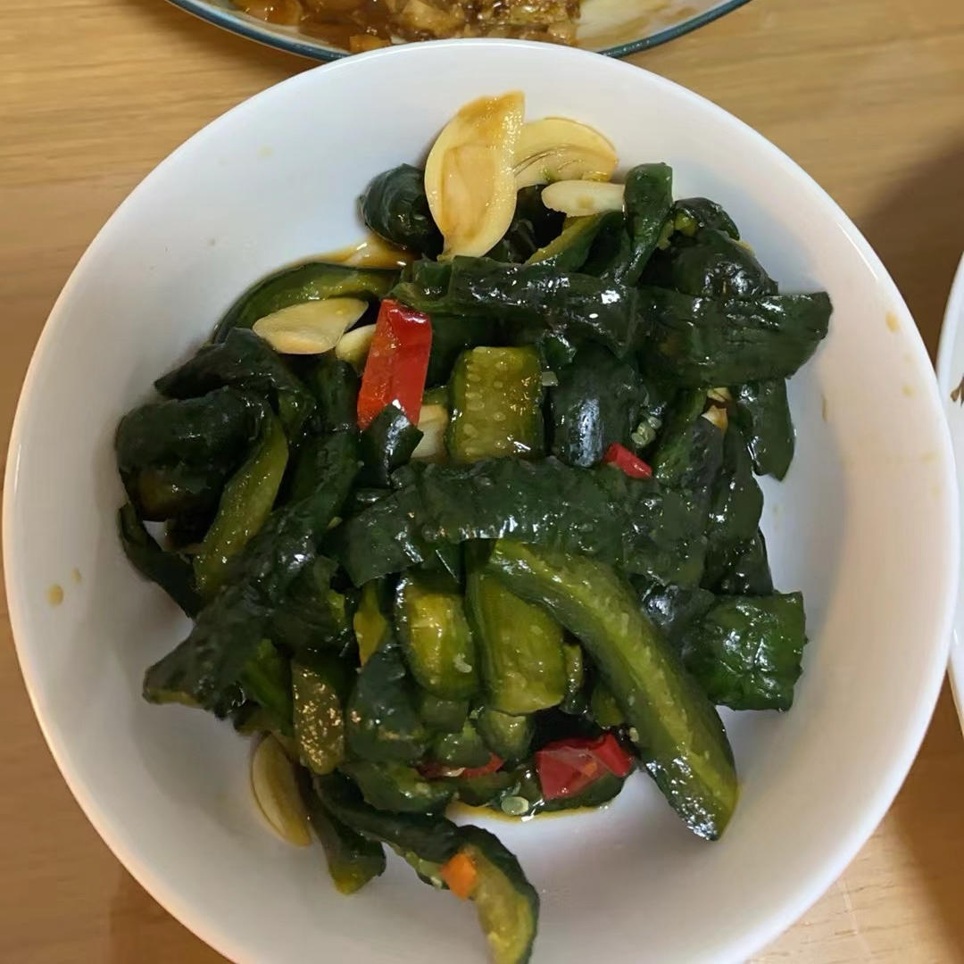 香辣脆爽!开胃又下饭的腌黄瓜