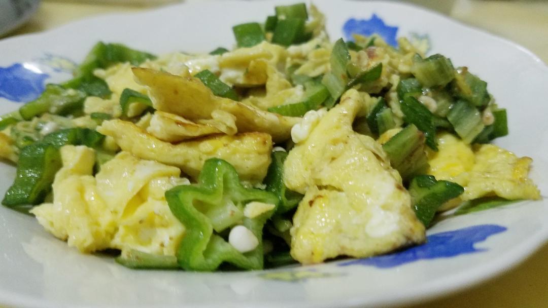 秋葵炒鸡蛋
