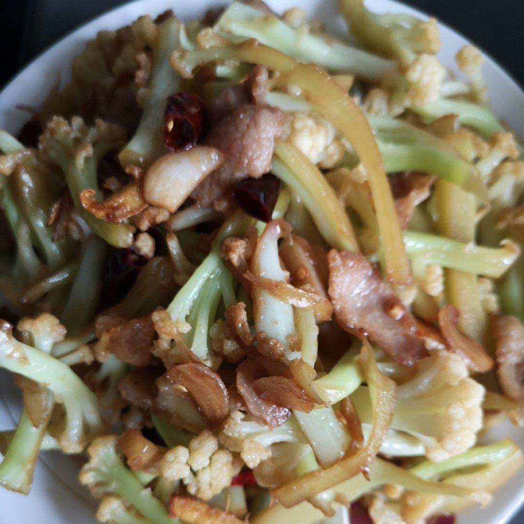 老丁的私房菜-干锅花菜