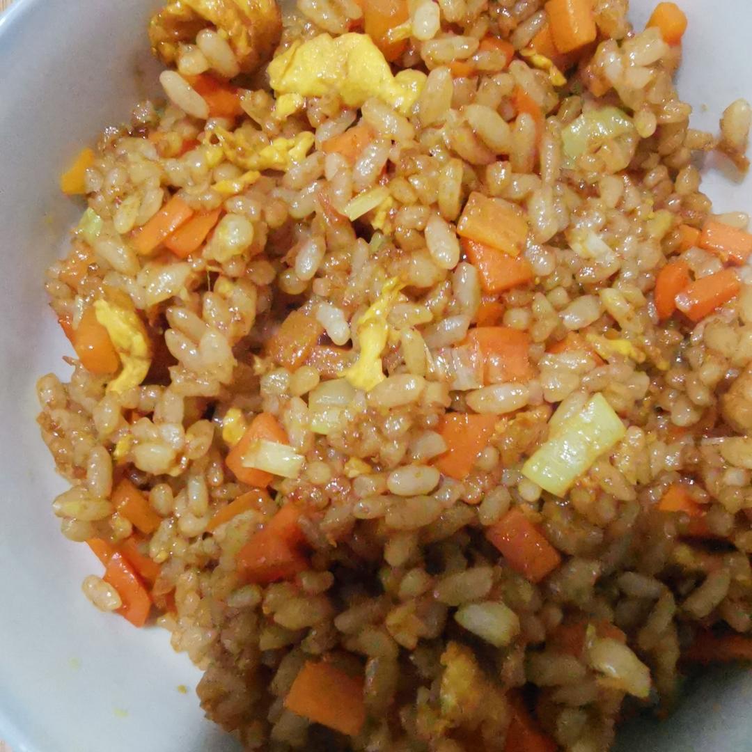 小时候的酱油炒饭