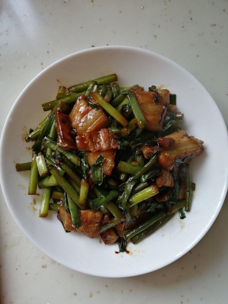 回锅肉炒蒜苗