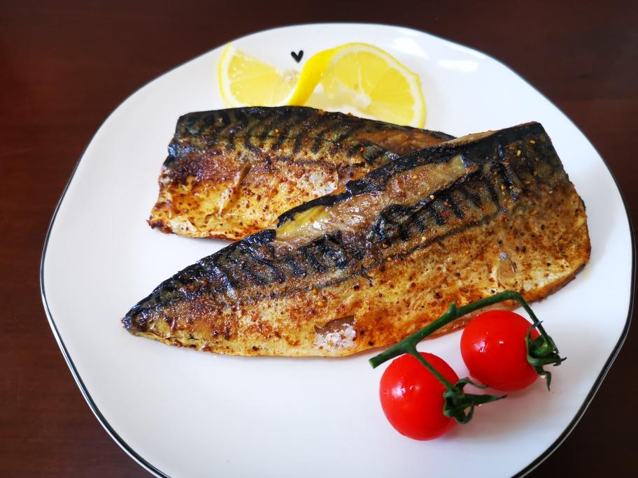 盐烤青花鱼