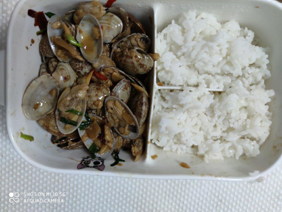 厨师长教你：“香辣花甲”的家常做法，好吃的停不下来