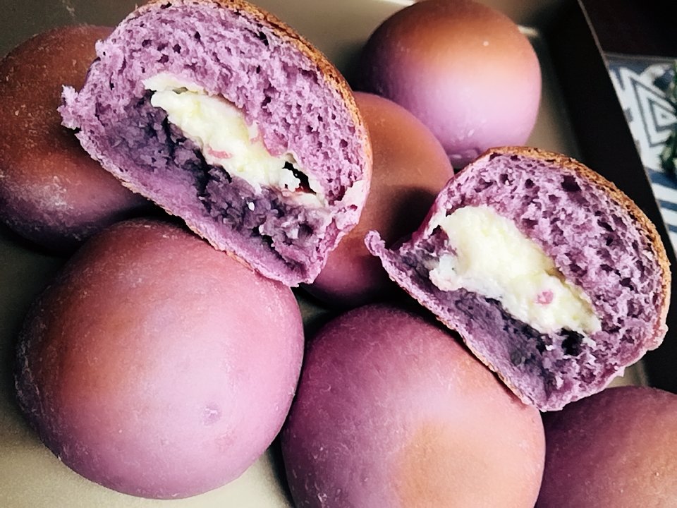 紫薯芋泥奶酪包