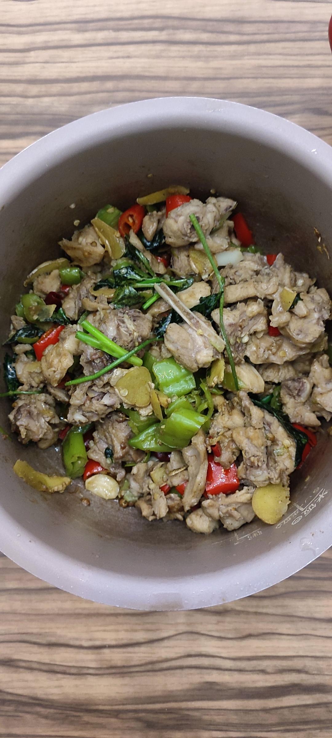 超简单的尖椒兔丁