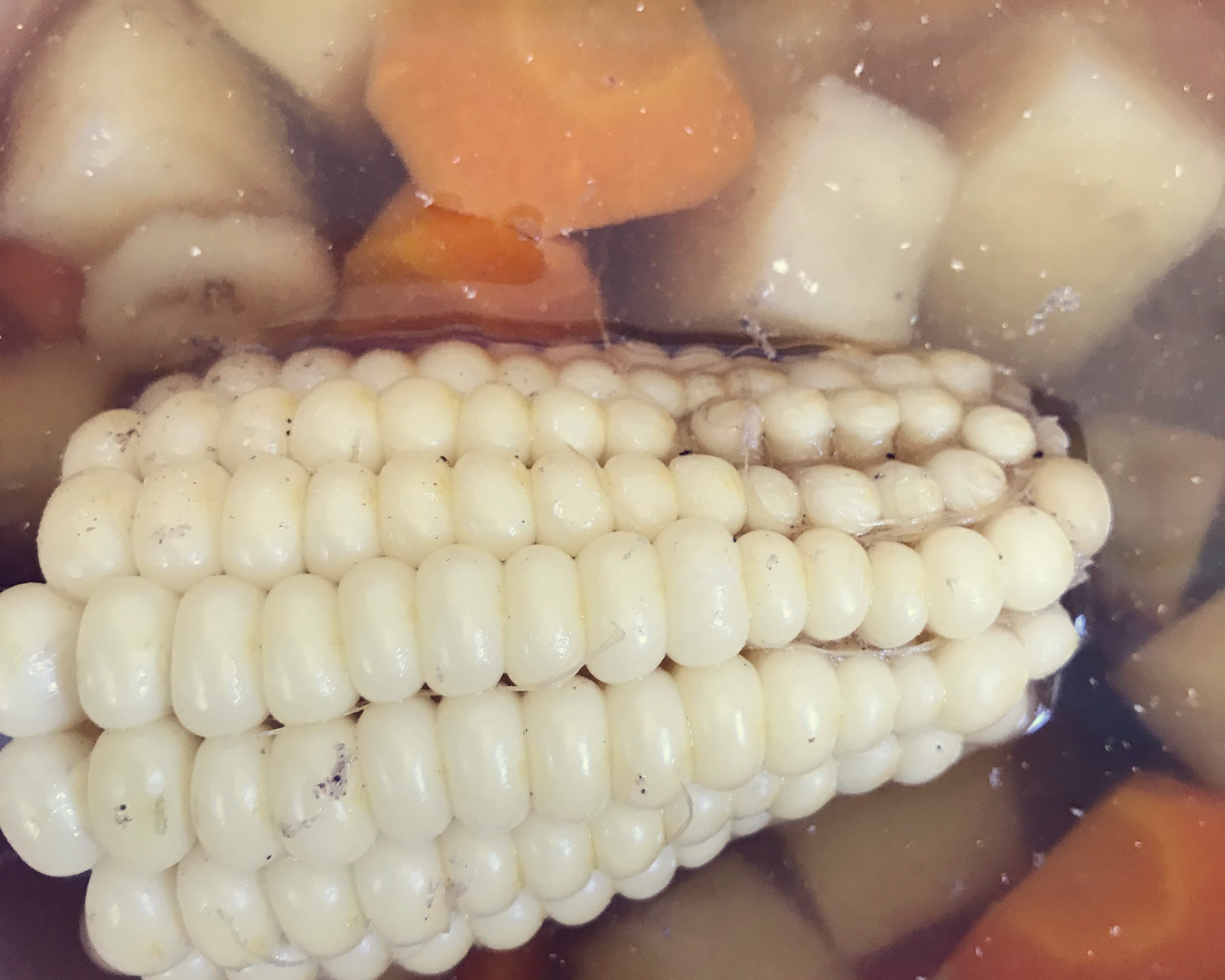 『睡醒就喝汤』带鱼玉米胡萝卜土豆芦笋汤的做法 步骤3