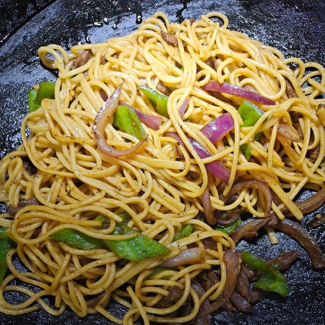 比餐厅好吃的黑椒牛柳意面🍝零失败简单教程