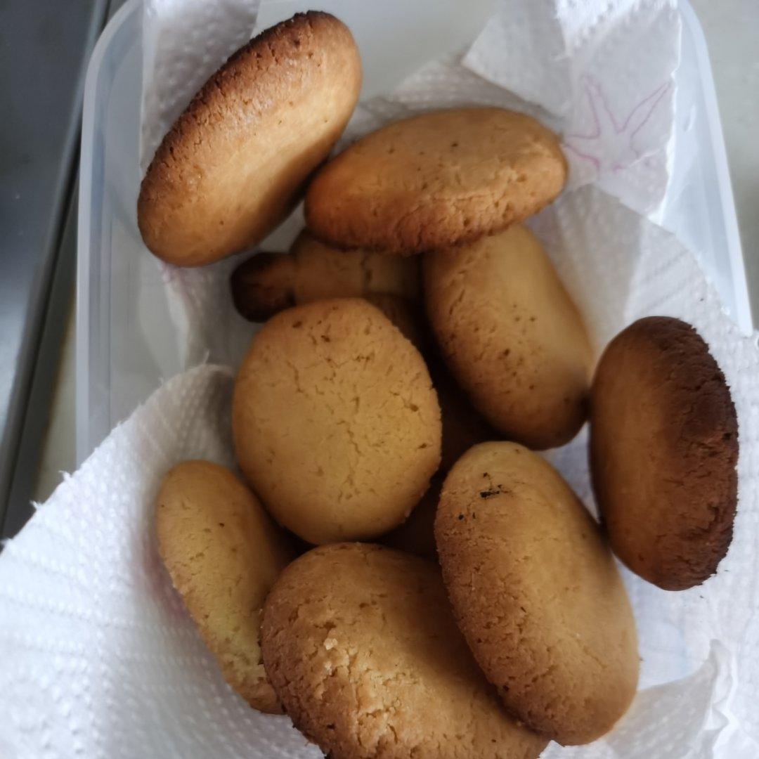 核桃酥，烤箱出炉就有浓浓的香味，这么简单的做法做起来吧 ！