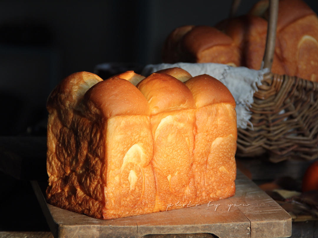 鲜奶液种超熟吐司