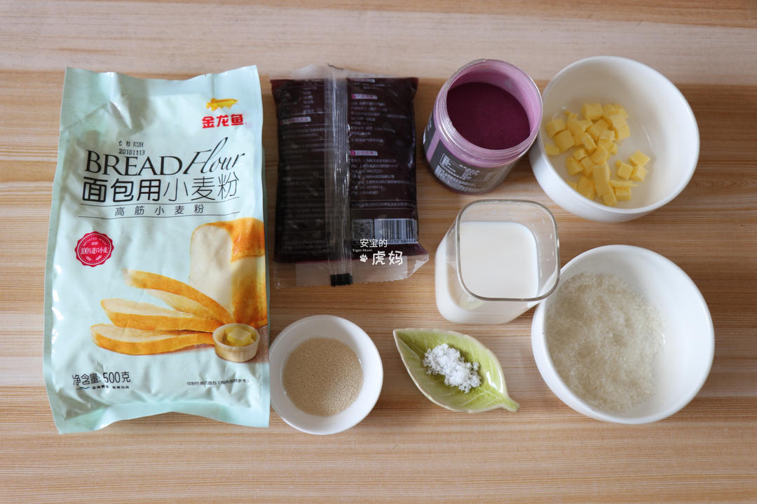 纯奶手撕吐司的做法 步骤1