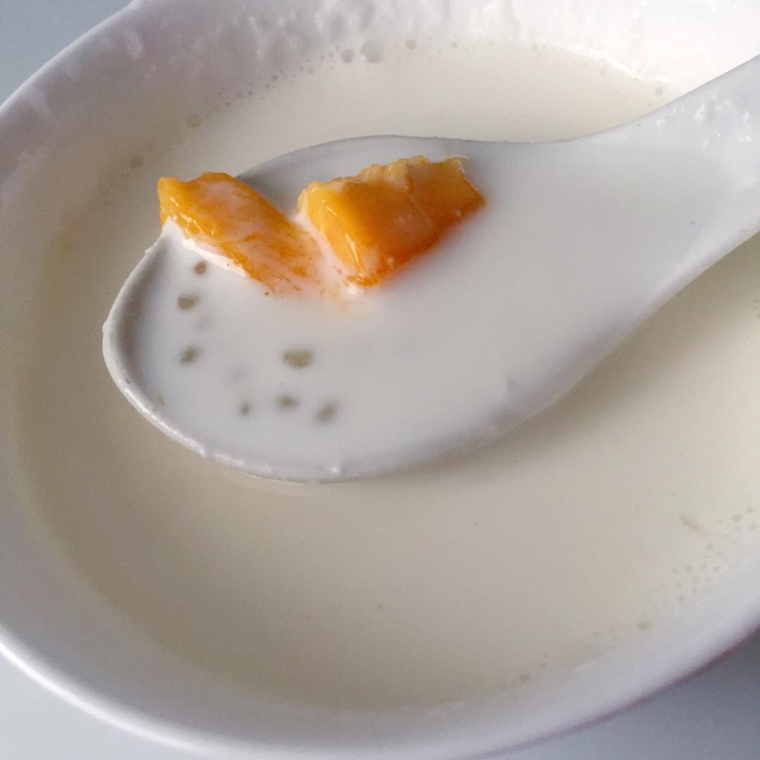 芒果椰汁西米露