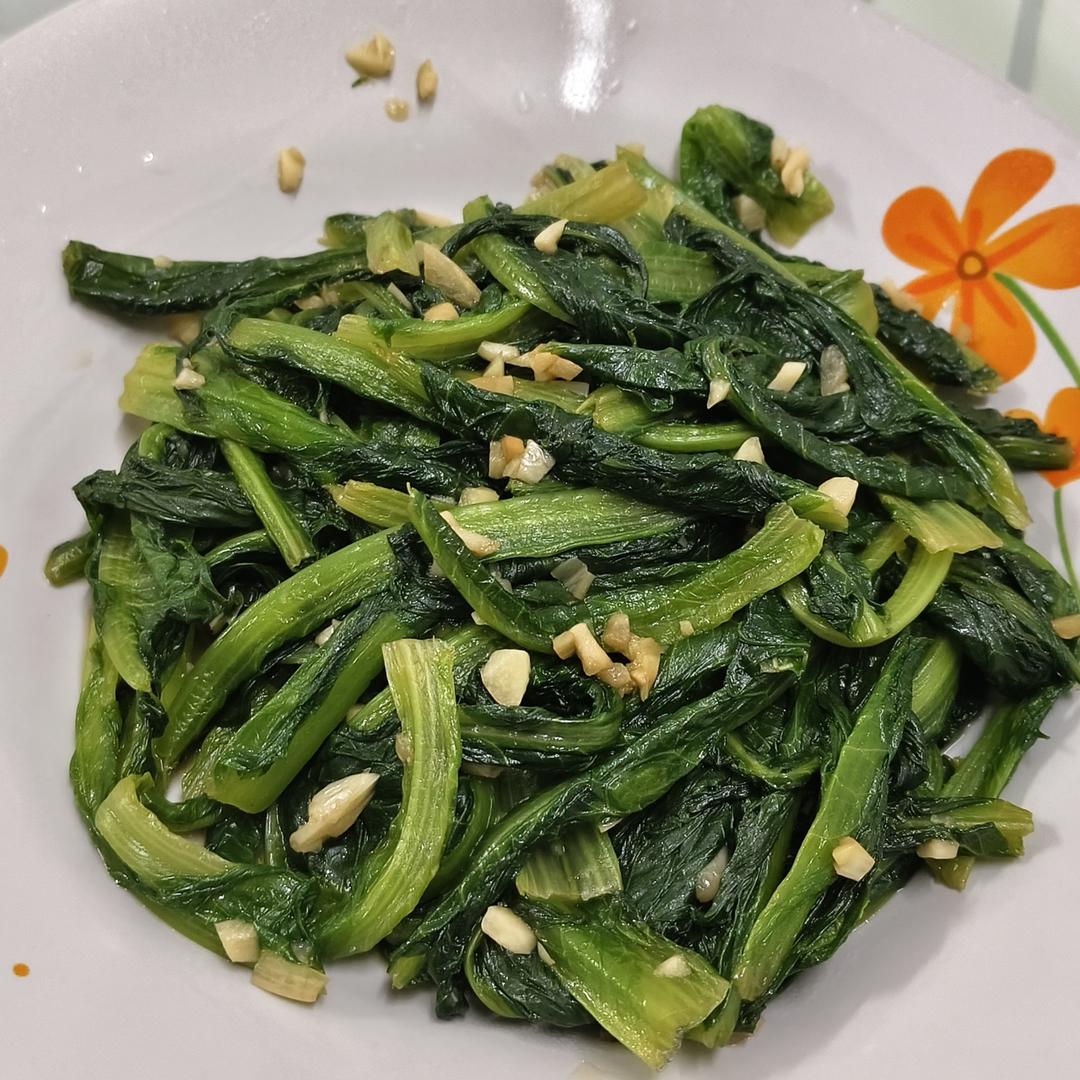蒜蓉耗油清炒油麦菜，减脂快手菜，宝宝超爱，傻瓜步骤，屡试不爽，好吃且下饭，鲜香爽口！！