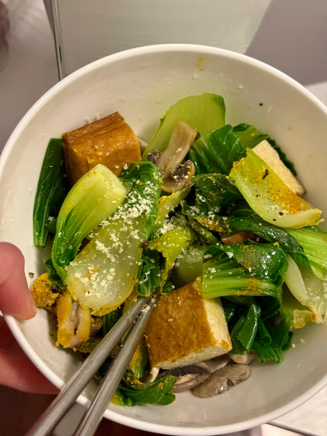 鲜美的口蘑炒青菜