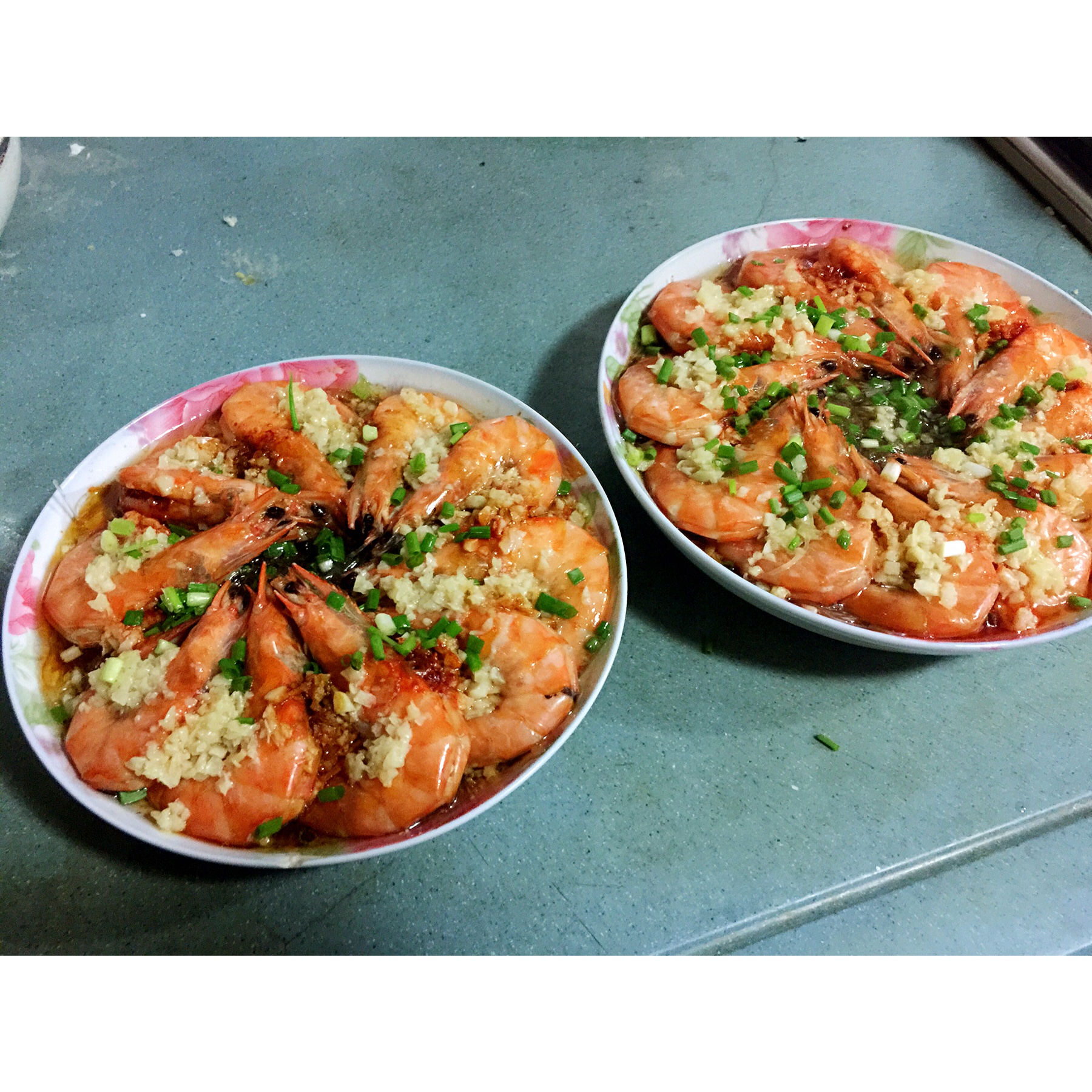 蒜蓉粉丝蒸大虾