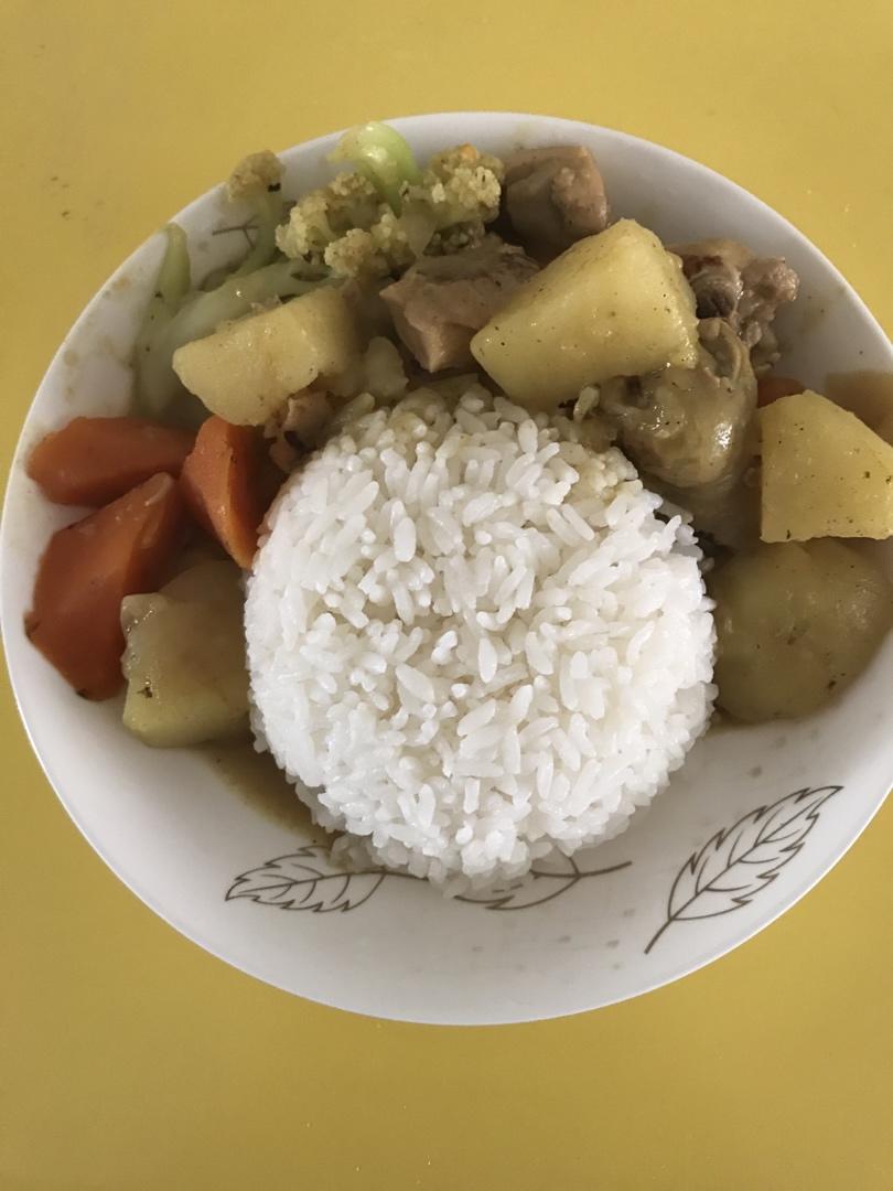 咖喱鸡肉饭