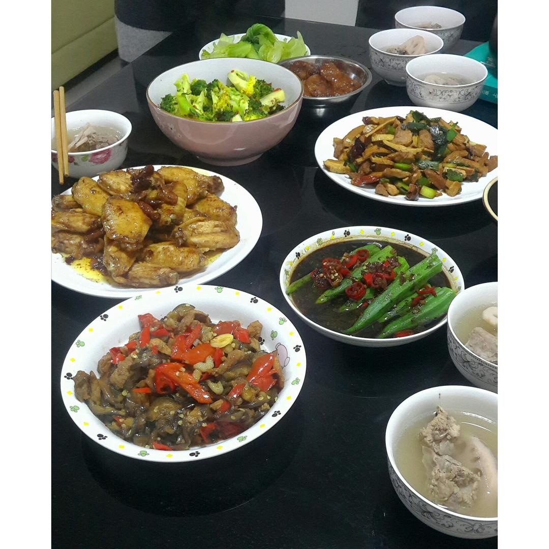 辣椒肉炒茄子