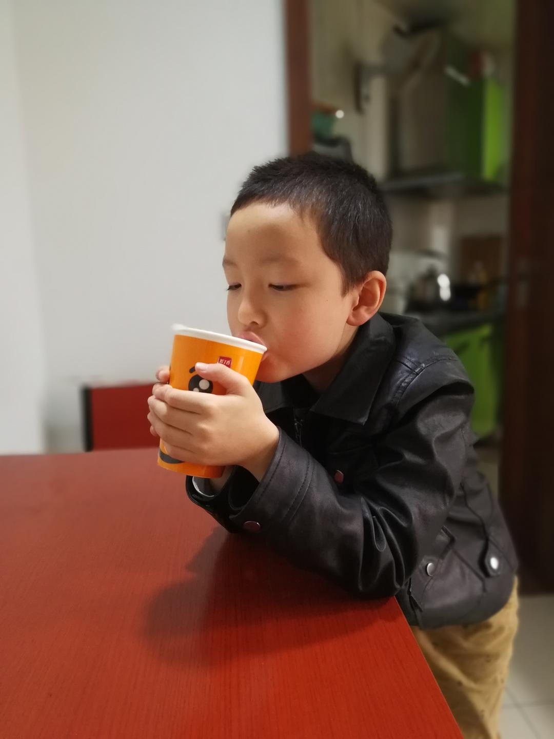 香蕉奶昔的做法