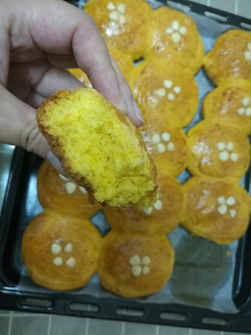 南瓜奶油小餐包（一次发酵）