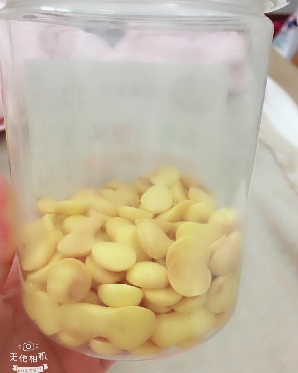 入口即化的无添加蛋黄溶豆
