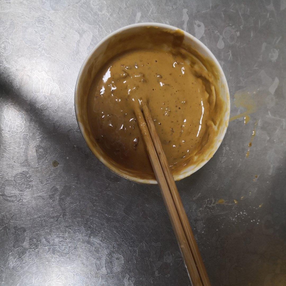 简单又方便的秘制煎饼果子甜面酱
