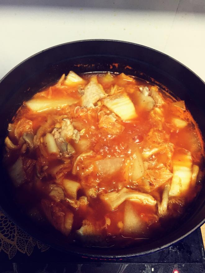 韩国泡菜海鲜锅的做法