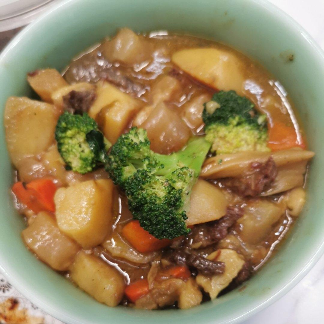 咖喱土豆牛筋