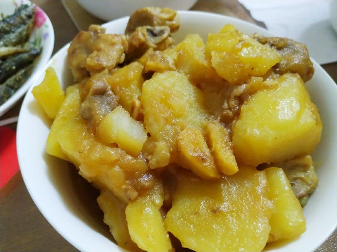 排骨炖土豆