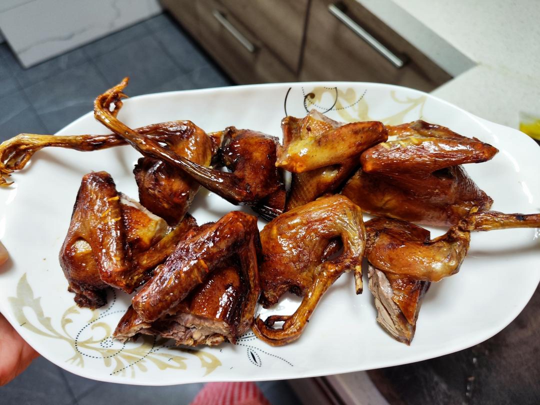 空气炸锅烤乳鸽