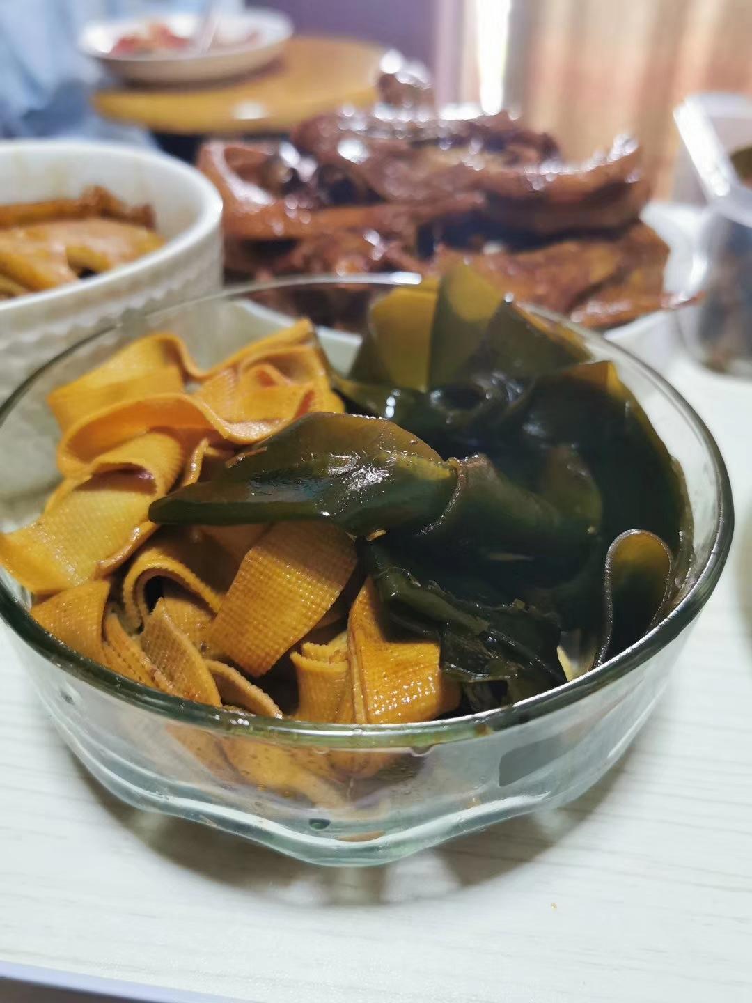 自制周黑鸭，和外面卖的味道一模一样，还可以配好多凉菜的做法 步骤2