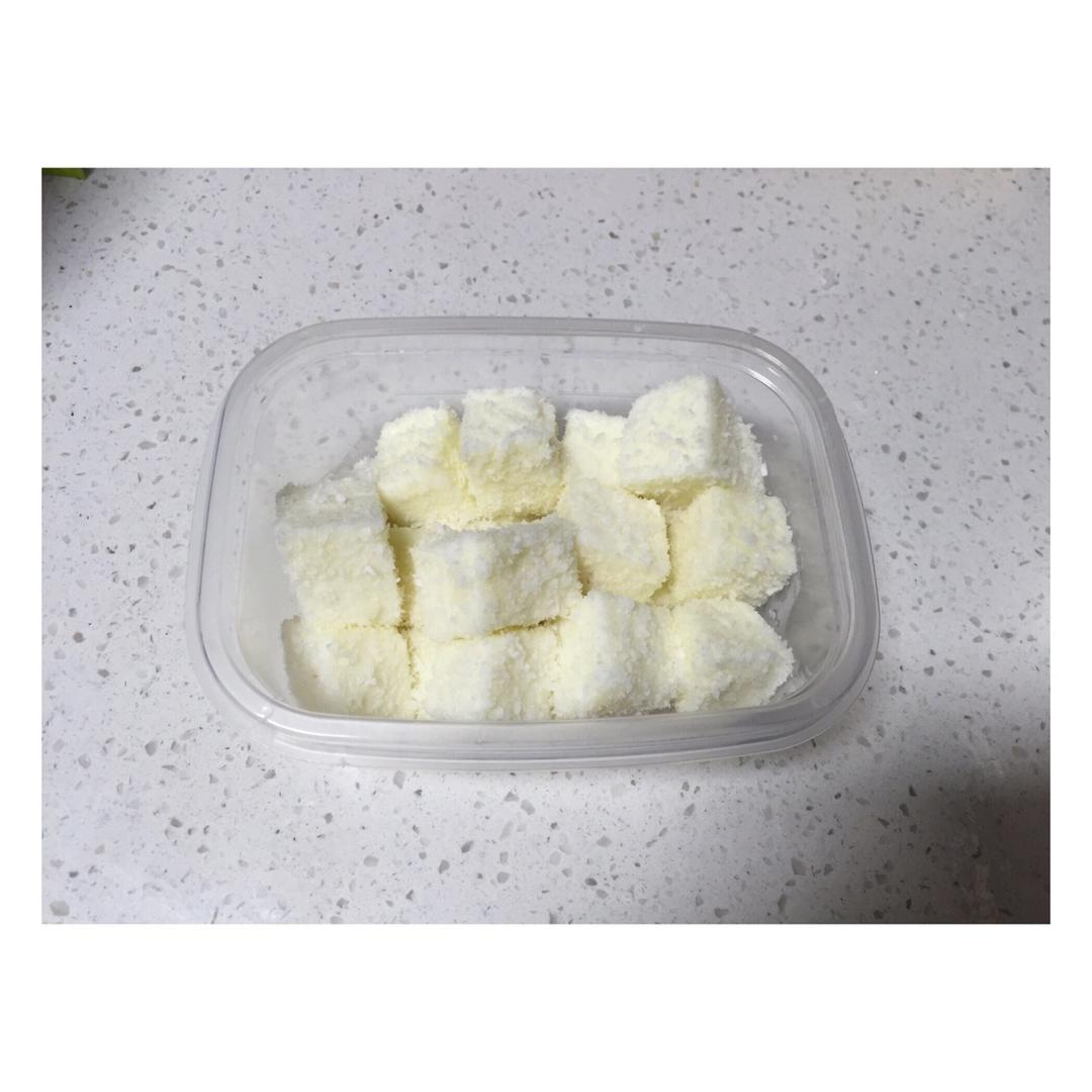 椰蓉牛奶小方