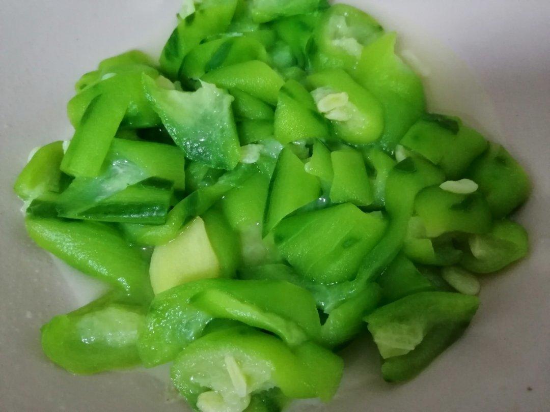 蒜香八角丝瓜