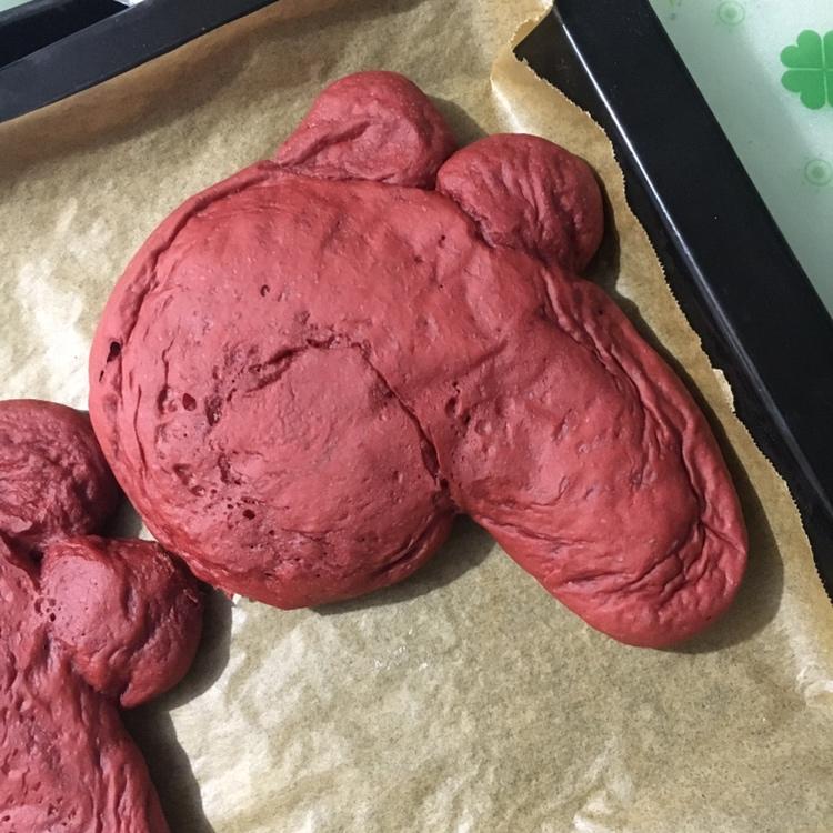 红曲蔓越莓小面包