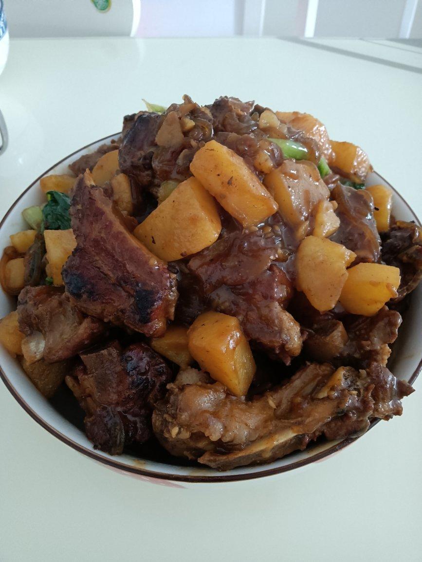 土豆炖排骨