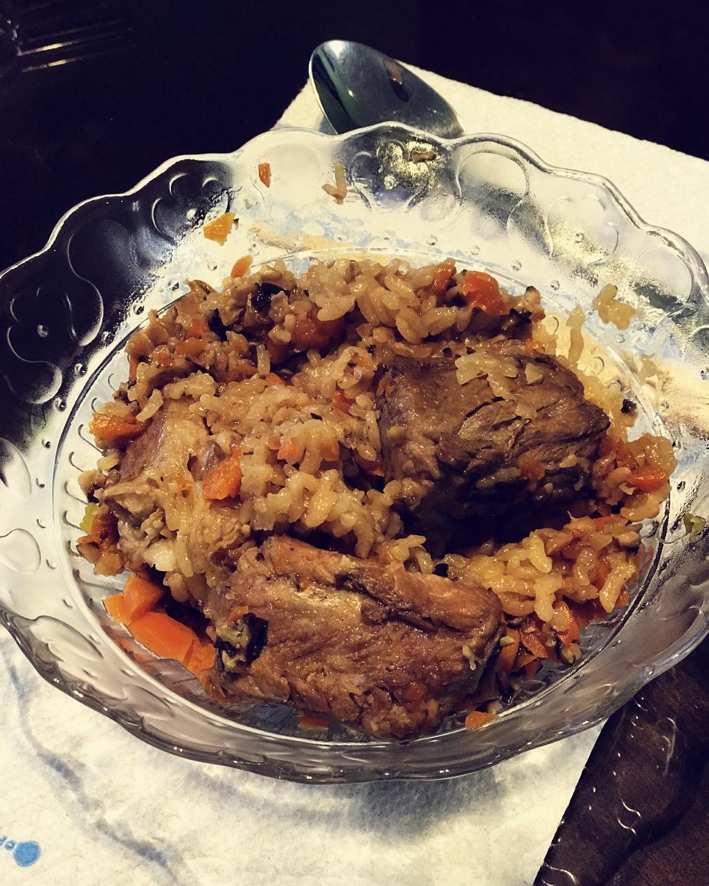 喷香排骨焖饭（爆好吃）