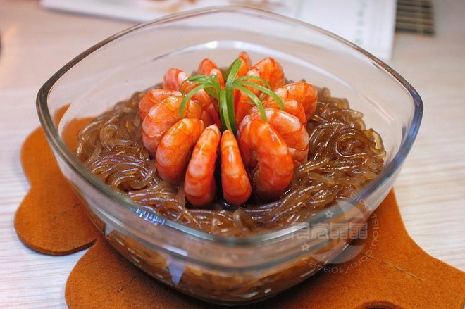 鲜虾粉丝煲的做法