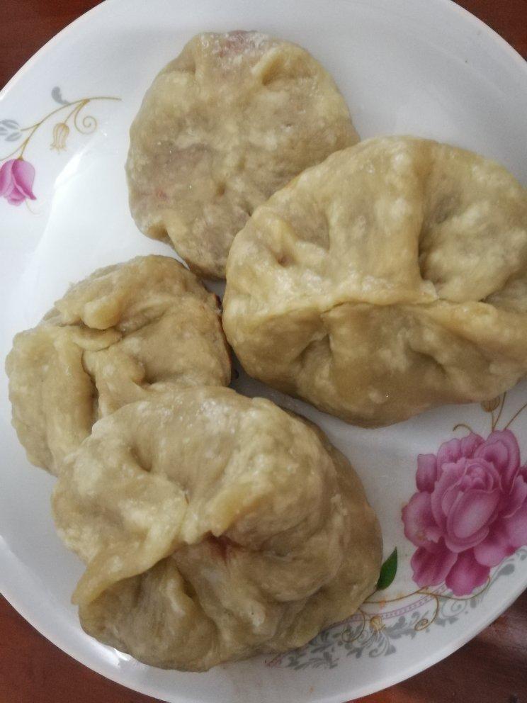 云朵般松软爆浆蜜汁叉烧包