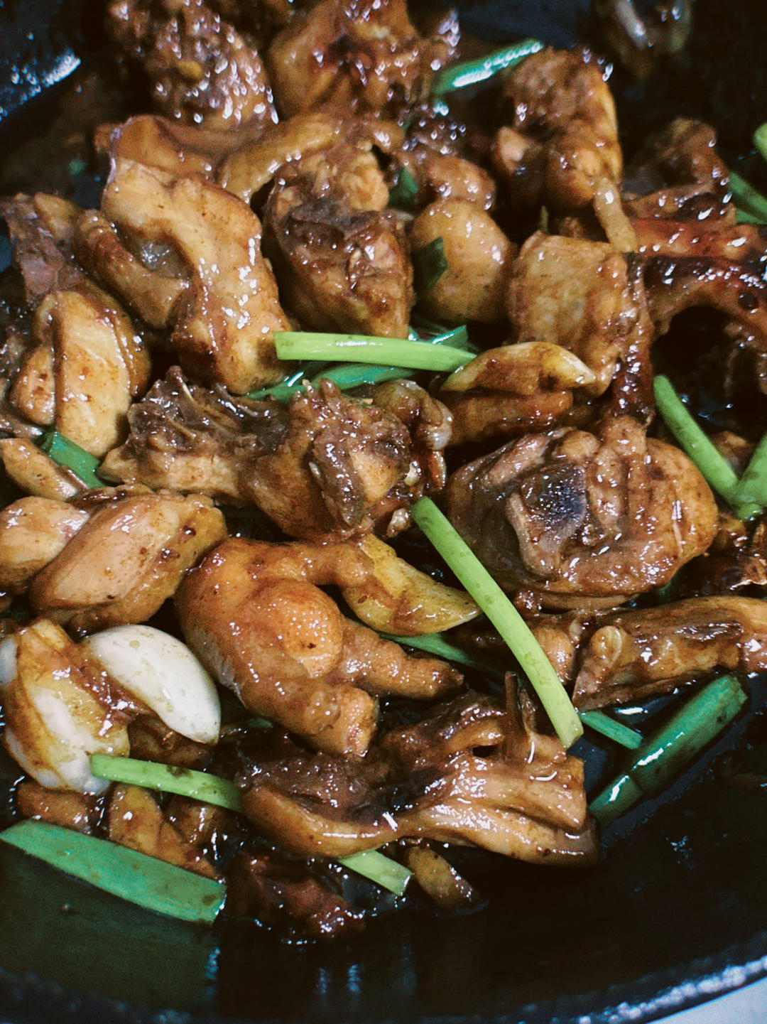 香味十足的沙姜鸡煲